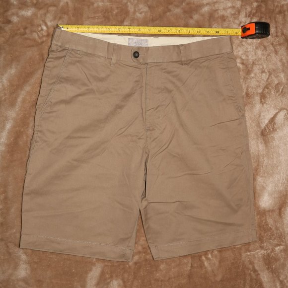 M&S Collection Stormwear Shorts - Waist 36x10.5 Inseam - Length 22 - Rise 12 - Picture 3 of 6